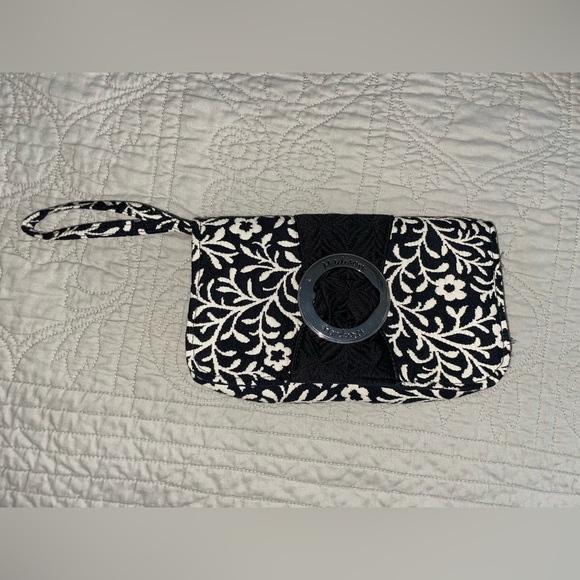 Madison Handbags clutch - Picture 1 of 1